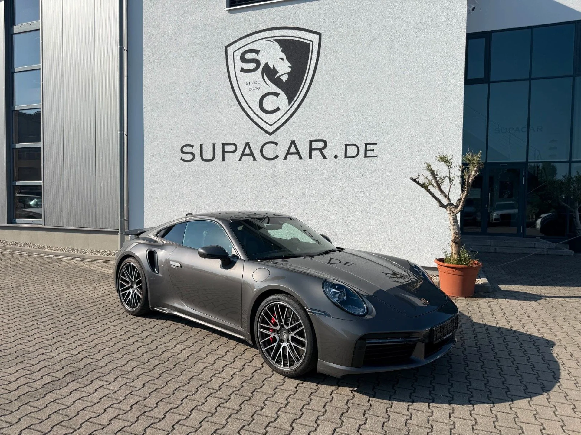 PORSCHE 992 - Bild 1