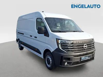 NISSAN Interstar