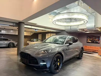 ASTON MARTIN DBX