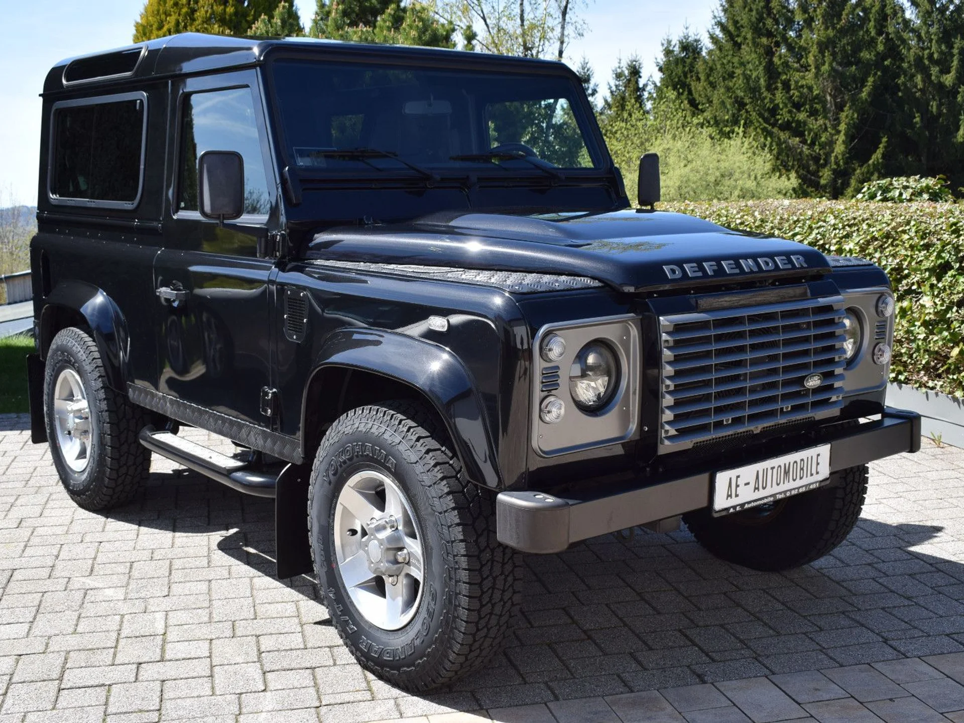 LAND ROVER Defender - Bild 1