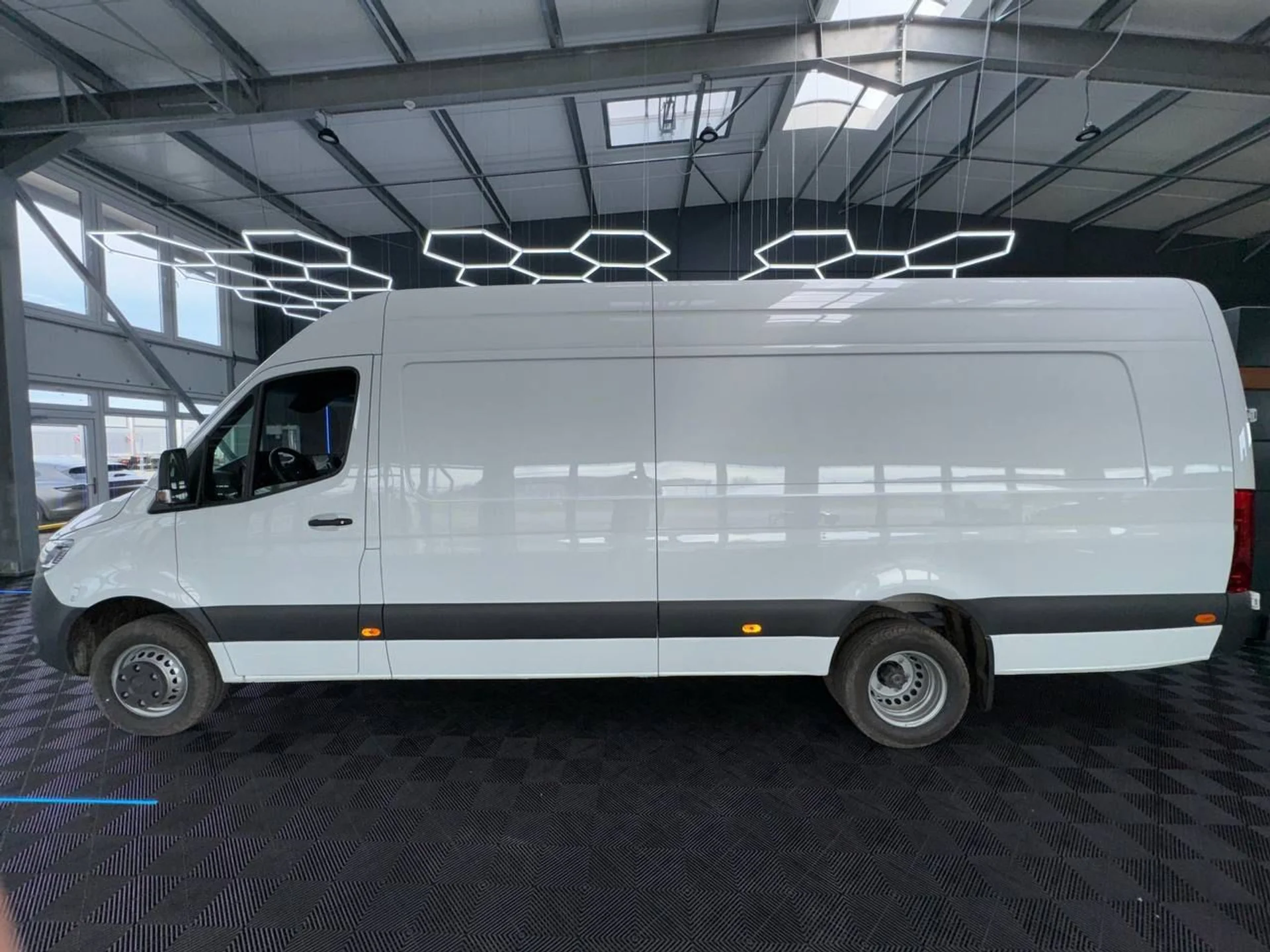 MERCEDES-BENZ Sprinter - Bild 1