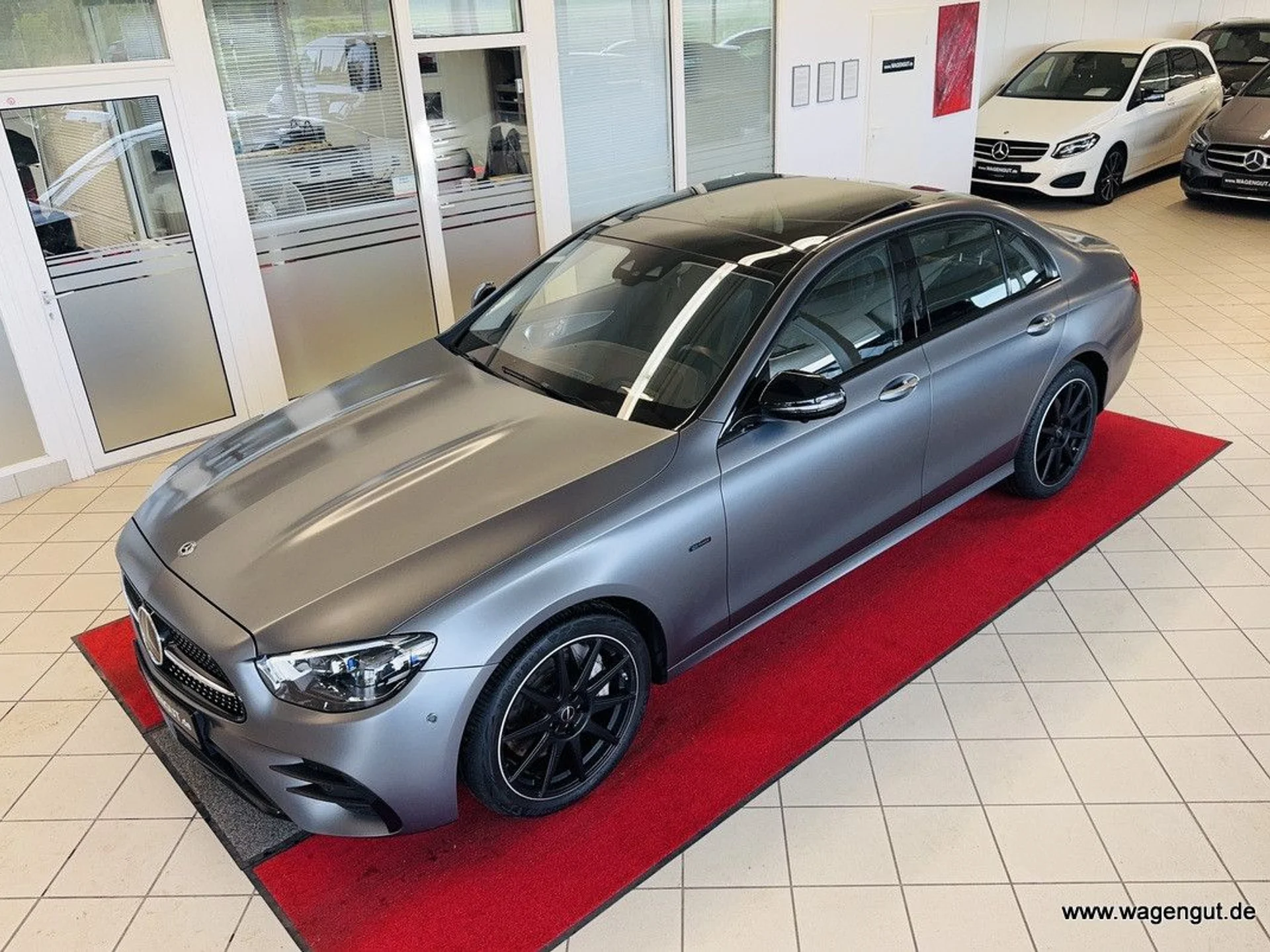 MERCEDES-BENZ E 300 - Bild 1