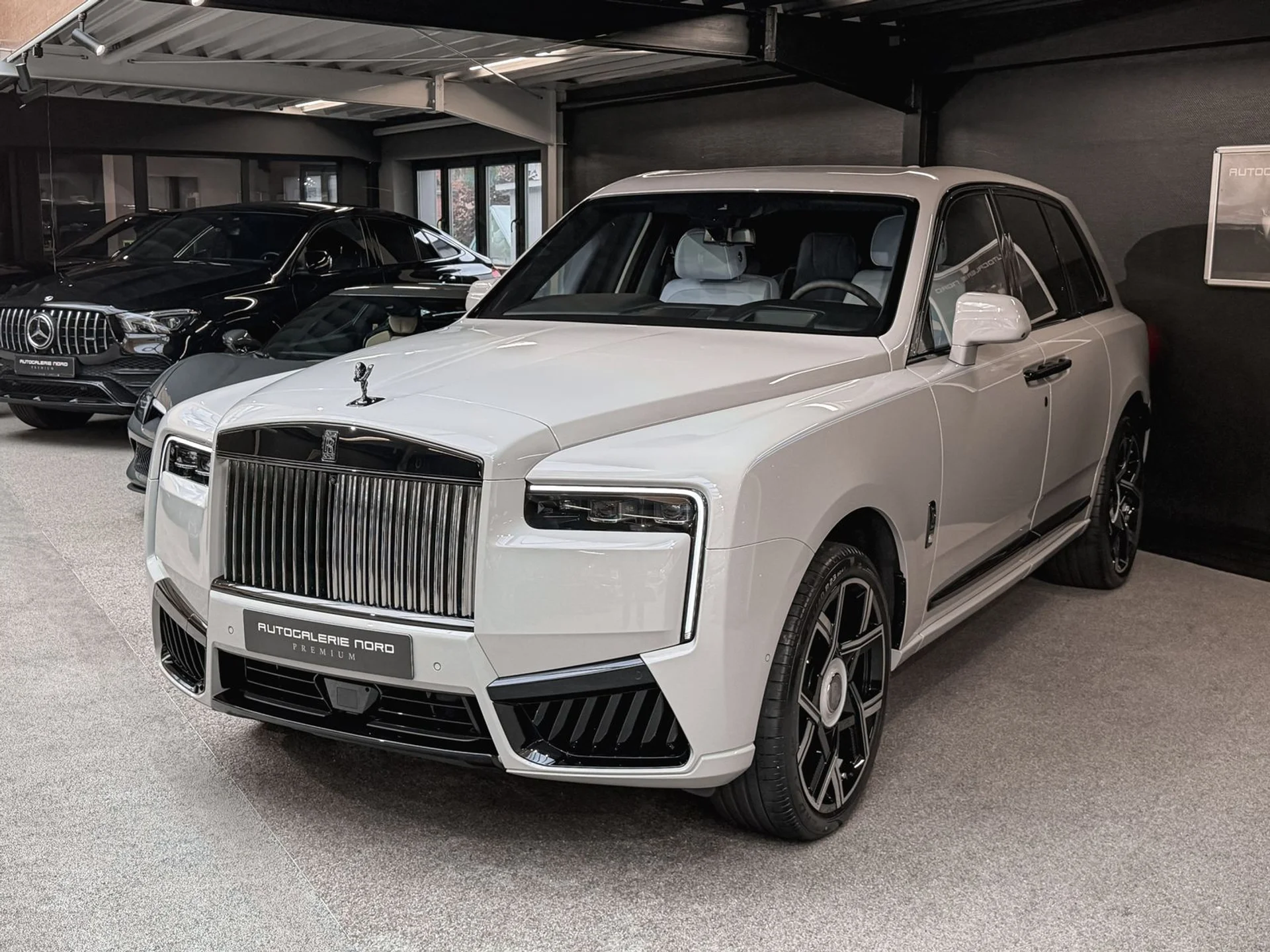 ROLLS ROYCE Cullinan - Bild 1