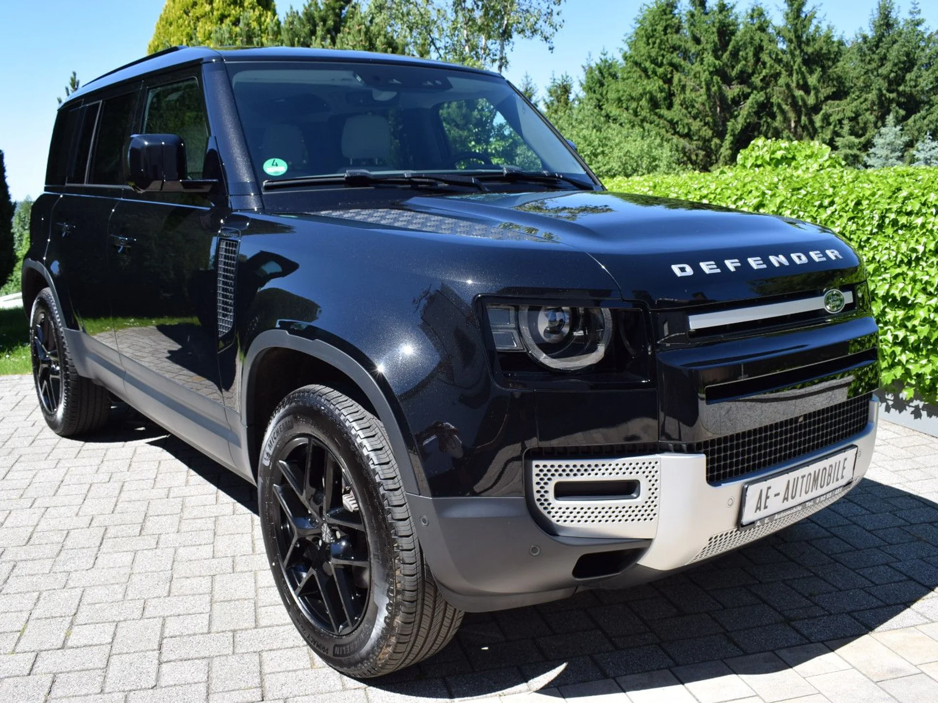 LAND ROVER Defender - Bild 1