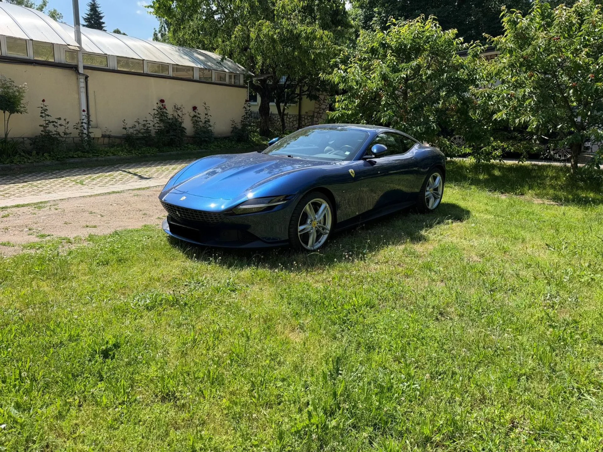 FERRARI Roma - Bild 1