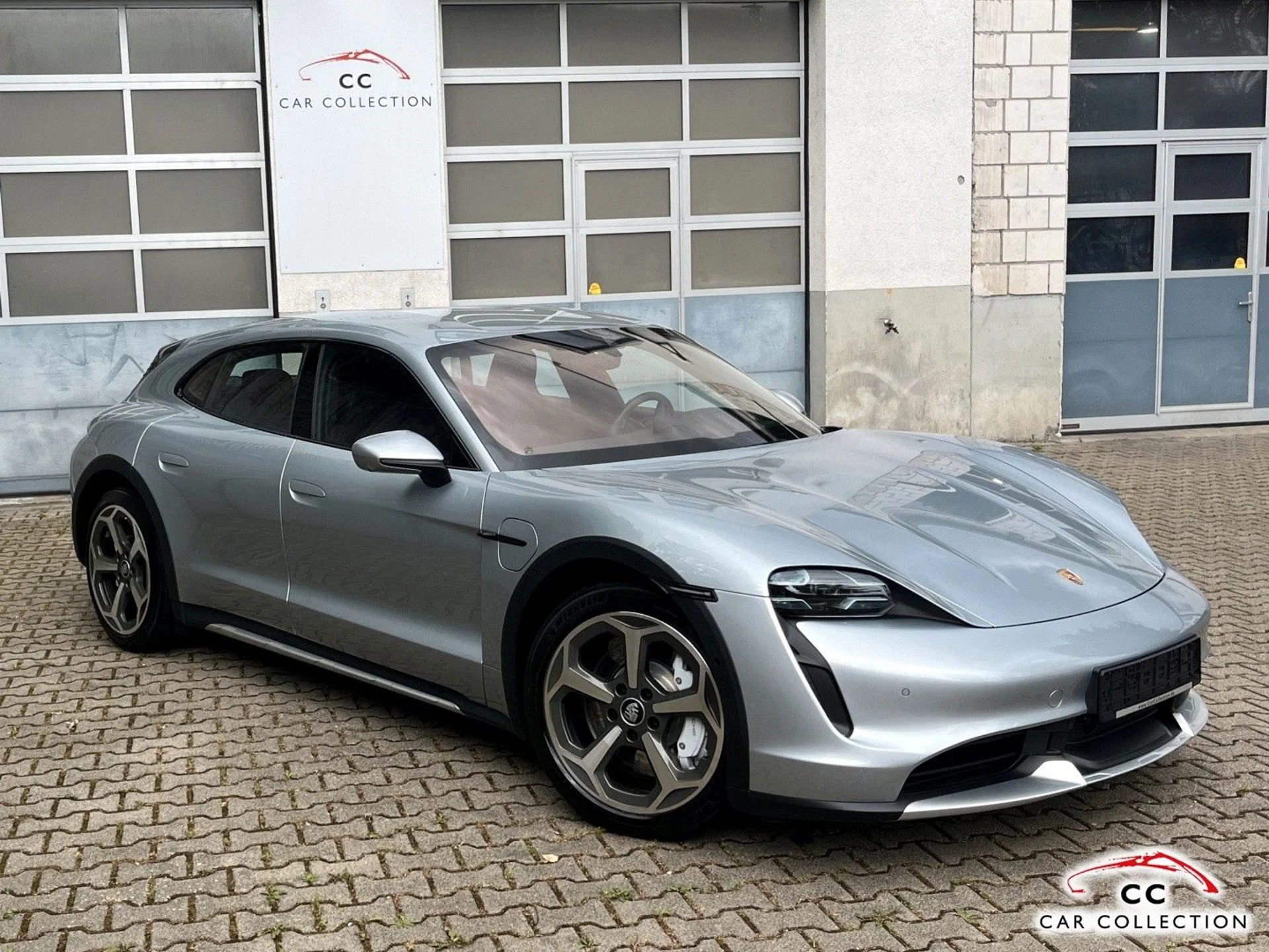 PORSCHE Taycan - Bild 1
