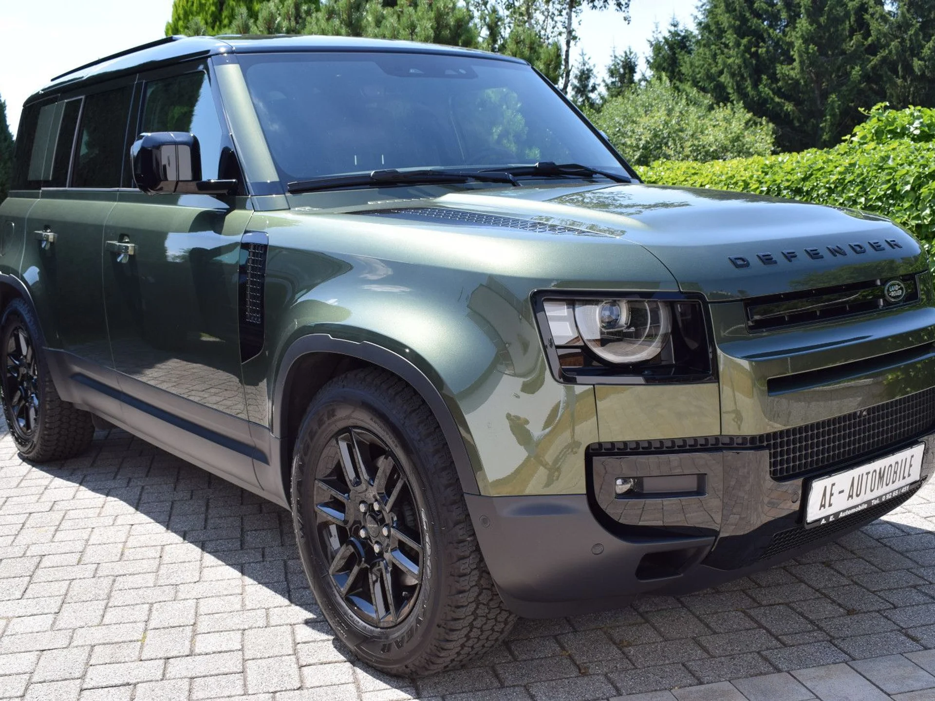 LAND ROVER Defender - Bild 1