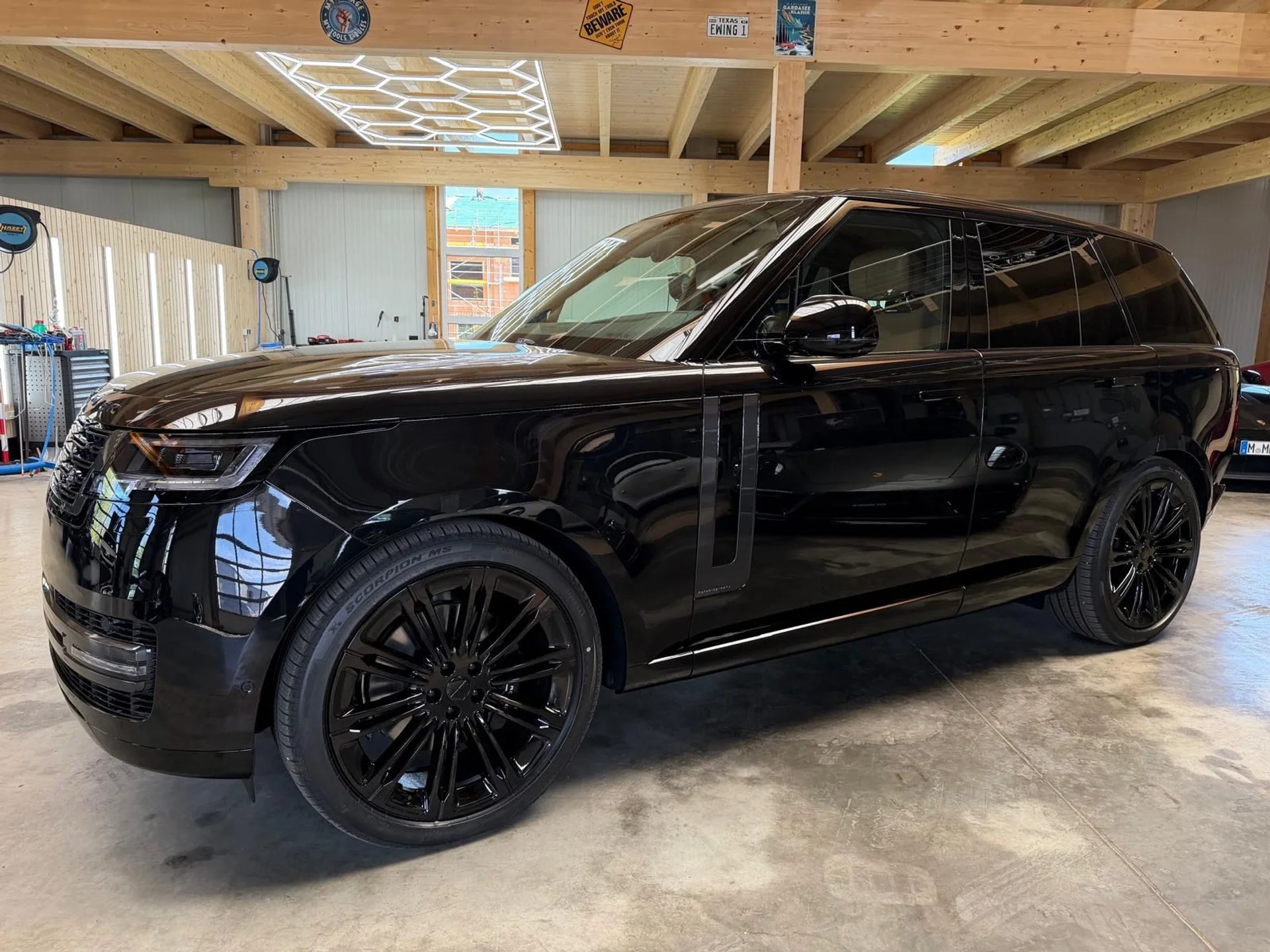 LAND ROVER Range Rover
