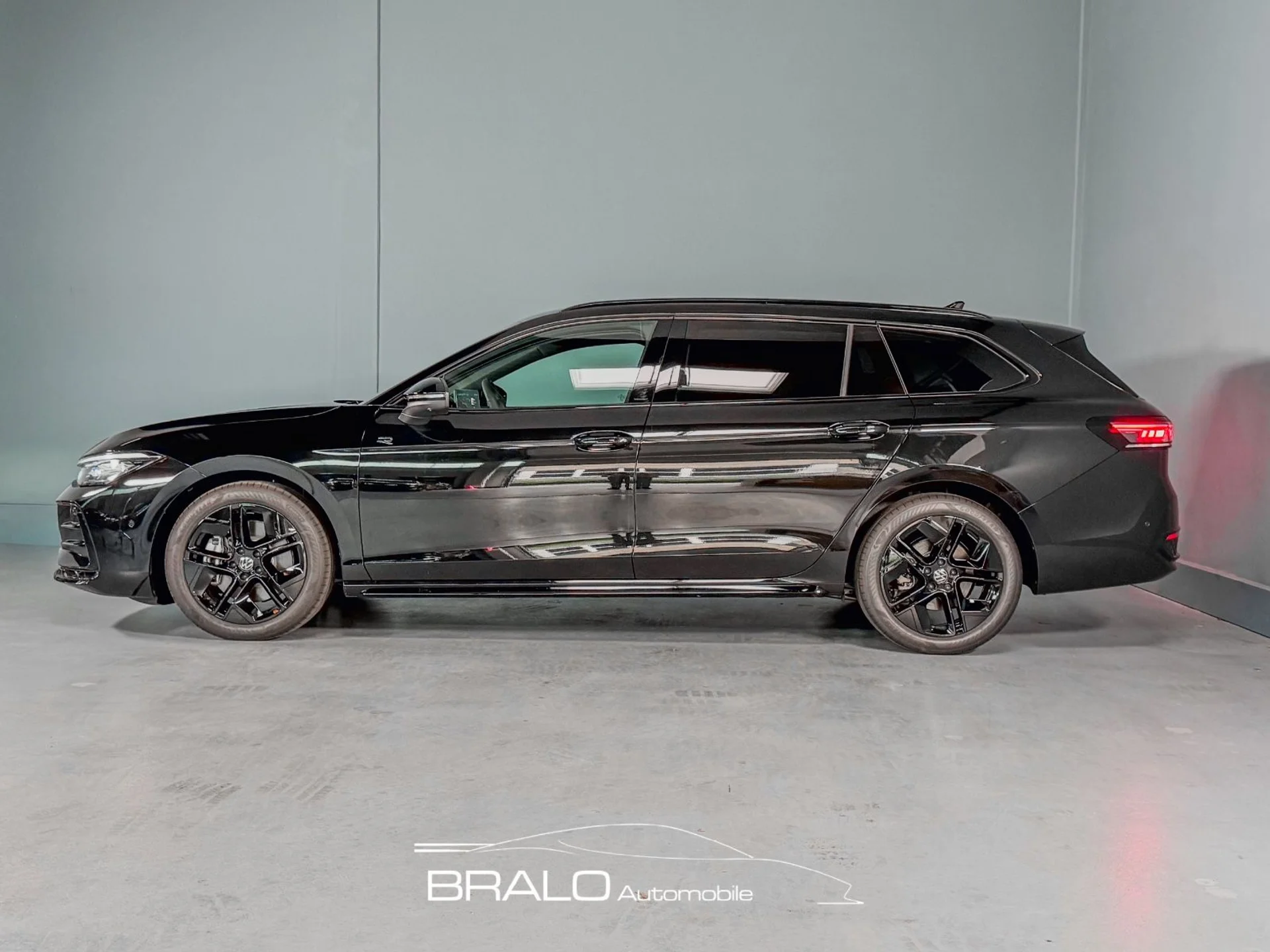 VW Passat Variant - Bild 1
