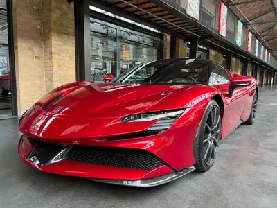 FERRARI SF90