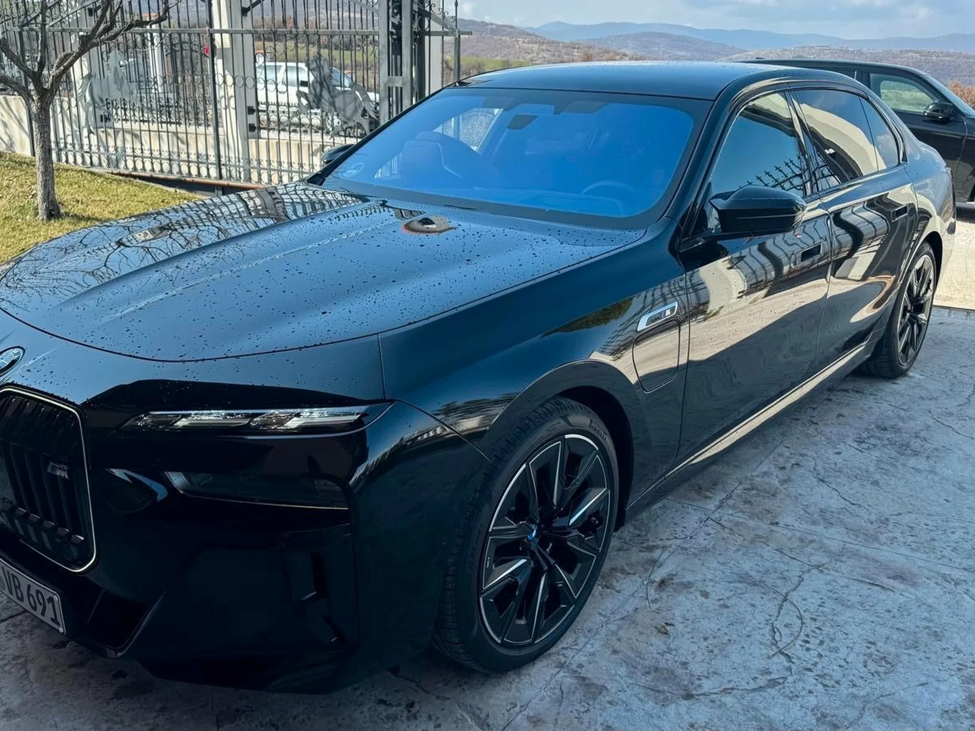 BMW M760