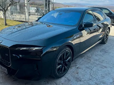 BMW M760